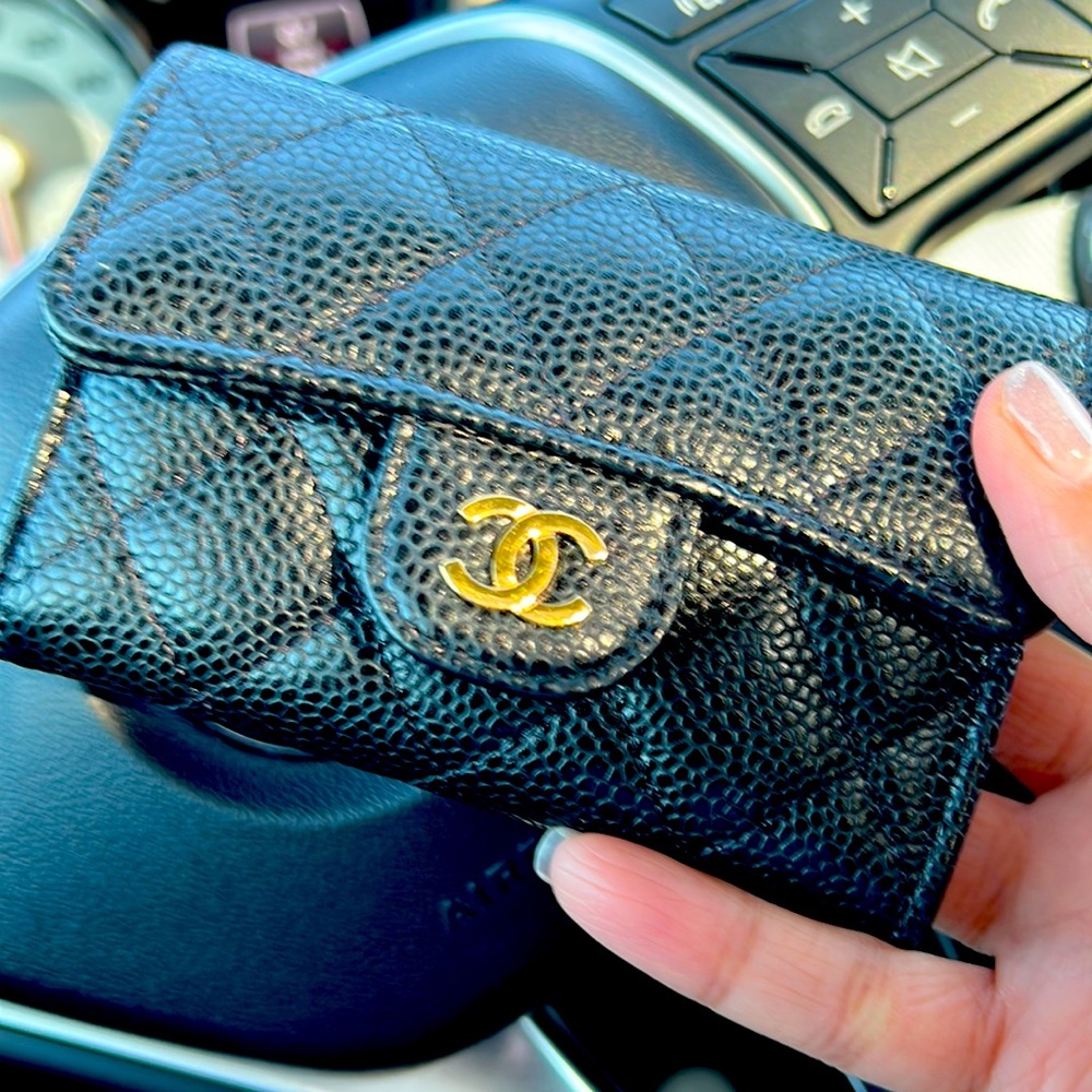 Chanel card holder 2021